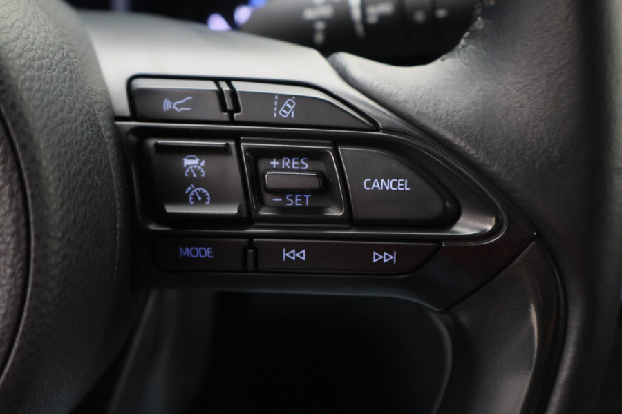 Toyota Yaris Cross 1.5 Hybrid Dynamic Camera, Keyless, Apple Carplay, ACC, 17"