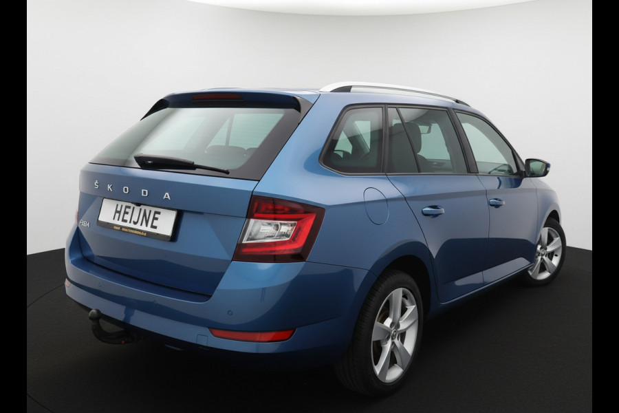 Škoda Fabia Combi TSI 95PK BUSINESS EDITION TREKHAAK/CAMERA/NAVI/PANORAMADAK