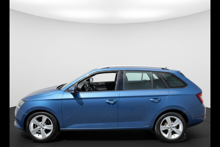 Škoda Fabia Combi TSI 95PK BUSINESS EDITION TREKHAAK/CAMERA/NAVI/PANORAMADAK