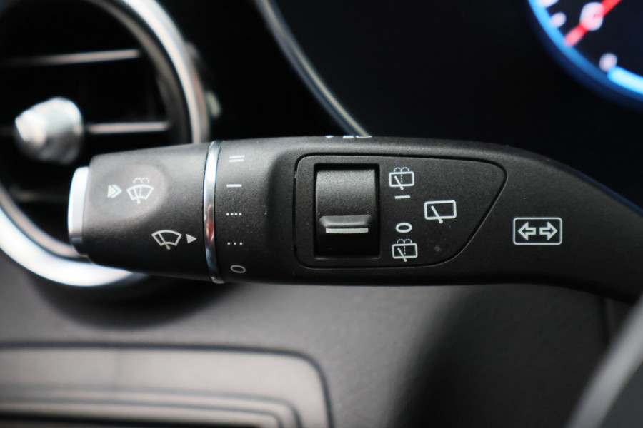 Mercedes-Benz GLC 200 Business Solution Limited Leer, Apple Carplay, Elektr. Stoelen, Camera, LED, Dodehoeksensor, PDC