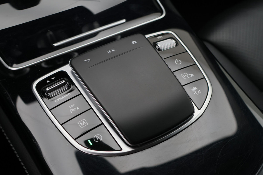 Mercedes-Benz GLC 200 Business Solution Limited Leer, Apple Carplay, Elektr. Stoelen, Camera, LED, Dodehoeksensor, PDC