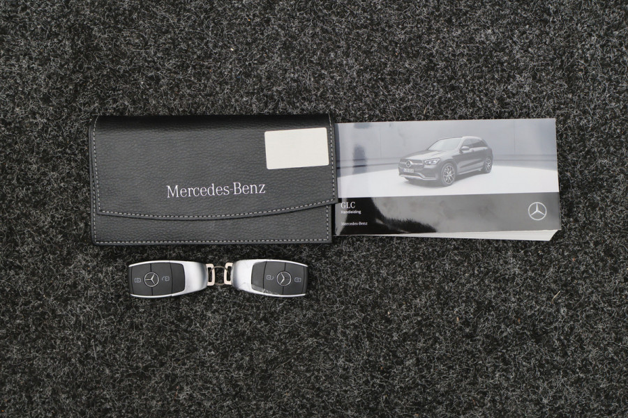 Mercedes-Benz GLC 200 Business Solution Limited Leer, Apple Carplay, Elektr. Stoelen, Camera, LED, Dodehoeksensor, PDC