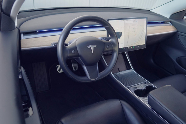 Tesla Model 3 Long Range AWD 75 kWh / SOH 84,3% / NL-Auto / Stoelverw. / Pano / Camera