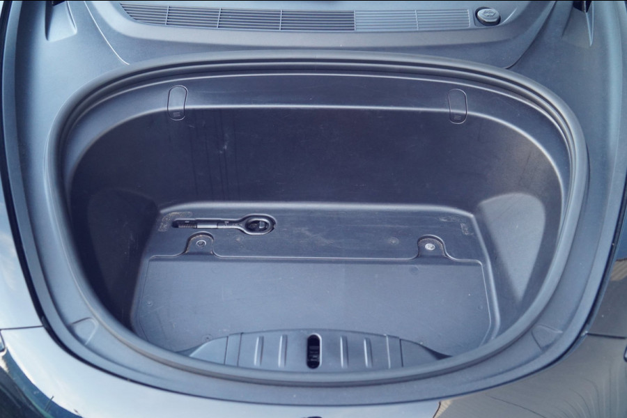 Tesla Model 3 Long Range AWD 75 kWh / SOH 84,3% / NL-Auto / Stoelverw. / Pano / Camera