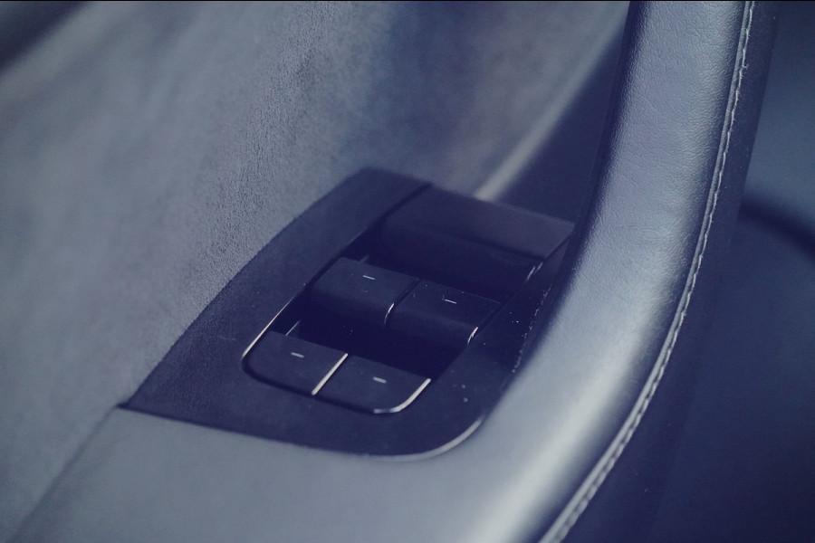 Tesla Model 3 Long Range AWD 75 kWh / SOH 84,3% / NL-Auto / Stoelverw. / Pano / Camera