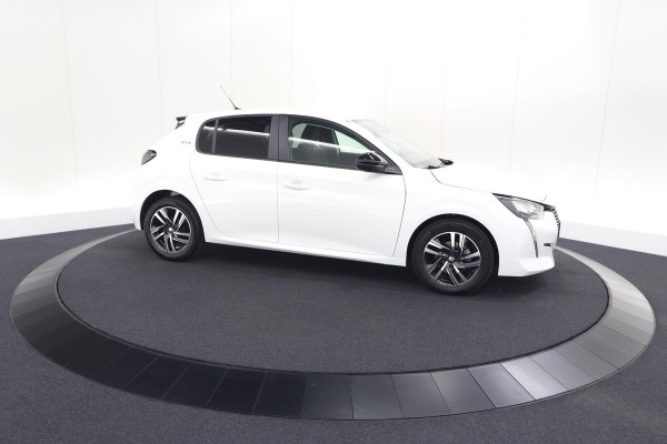 Peugeot 208 1.2 PureTech Style | Parkeersensoren | Navigatie | Apple Carplay