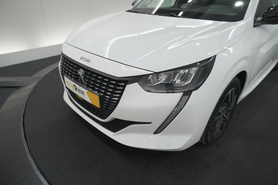 Peugeot 208 1.2 PureTech Style | Parkeersensoren | Navigatie | Apple Carplay