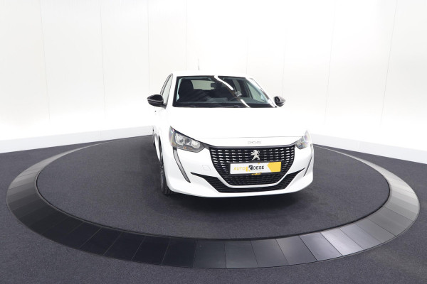 Peugeot 208 1.2 PureTech Style | Parkeersensoren | Navigatie | Apple Carplay