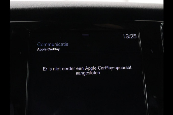 Volvo V60 2.0 T4 R-Design Panoramadak | Full LED | Trekhaak | Carplay | Pilot assist | Navigate | Stoel & Stuurverwarming | Achteruitrij camera | Cruise control | Climate control