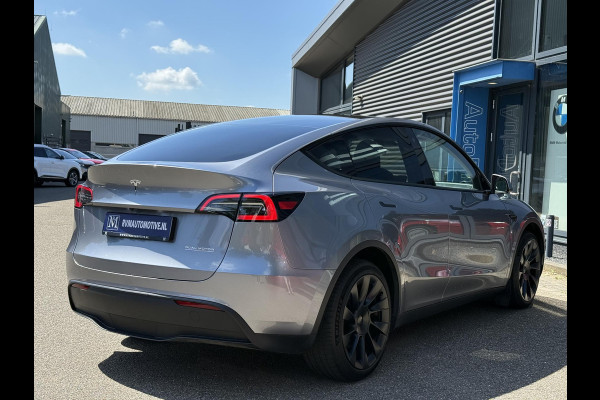 Tesla Model Y Long Range AWD 75 kWh VAN: 44.900,- VOOR: 42.877,- UW WKVOORDEEL: 2.023,- | SOH 94%| QUICKSILVER!| TESLA FABRIEKSGARANTIE TOT 02-2028/ 80.000KM | FABRIEKSGARANTIE OP ACCU & AANDRIJFLIJN TOT 2032 OF 192.000 KM | BTW VERREKENBAAR