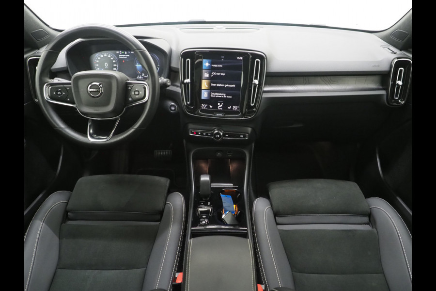 Volvo XC40 1.5 T5 Plug-in hybrid Ultimate Dark | Panoramadak | Trekhaak | Pilot Assist | Harman/Kardon | 360 | Memory | Keyless