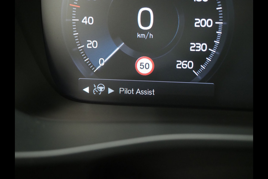 Volvo XC40 1.5 T5 Plug-in hybrid Ultimate Dark | Panoramadak | Trekhaak | Pilot Assist | Harman/Kardon | 360 | Memory | Keyless