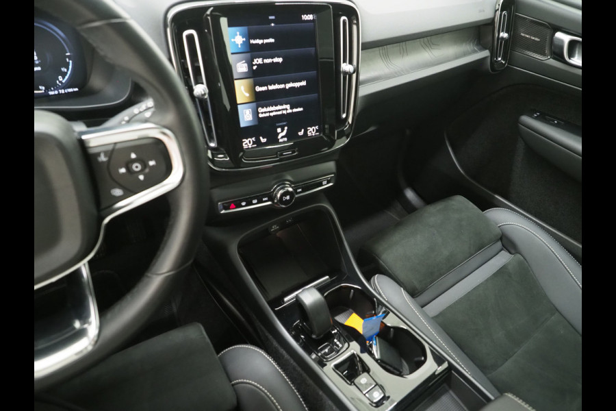 Volvo XC40 1.5 T5 Plug-in hybrid Ultimate Dark | Panoramadak | Trekhaak | Pilot Assist | Harman/Kardon | 360 | Memory | Keyless