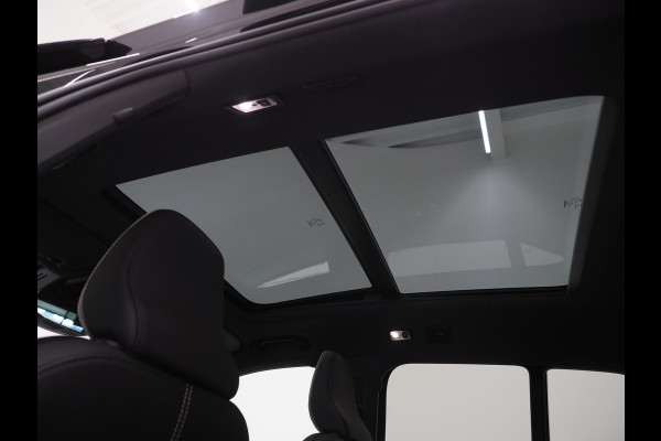Volvo XC40 1.5 T5 Plug-in hybrid Ultimate Dark | Panoramadak | Trekhaak | Pilot Assist | Harman/Kardon | 360 | Memory | Keyless