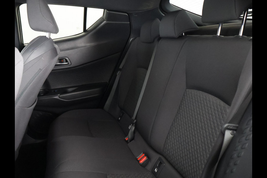 Toyota C-HR 2.0 High Power Hybrid Dynamic Bi-Tone | Navigatie | Parkeersensoren | Dodehoek detectie | Stoelverwarming |