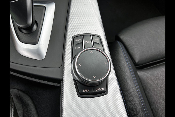 BMW 3-serie 320i xDrive High Executive M-pakket (Goed OndH, Panorama, Camera, StoelV, Lane Assist, Addapt Cruise, Navi Prof, Etc)