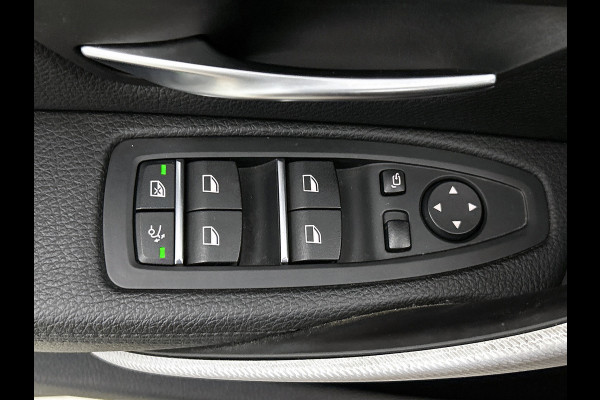 BMW 3-serie 320i xDrive High Executive M-pakket (Goed OndH, Panorama, Camera, StoelV, Lane Assist, Addapt Cruise, Navi Prof, Etc)