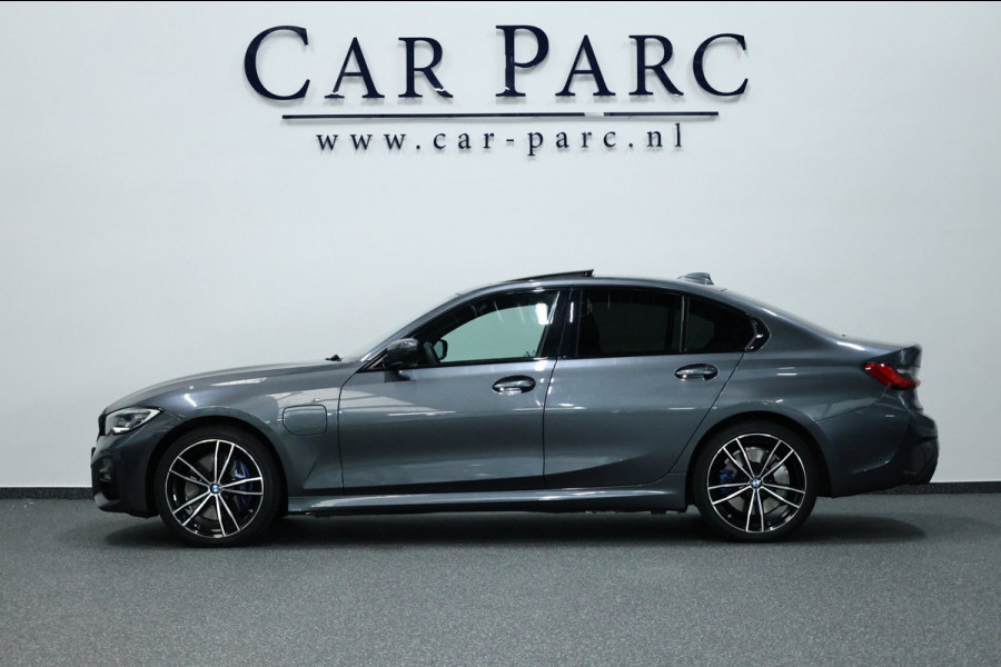 BMW 3-serie 330e M Sport LED/VIRTUAL/SFEER/SCHUIFDAK/LEER+S.VERWARMING/18" LMV/CAM/ACC/ECC/12 MND GARANTIE!