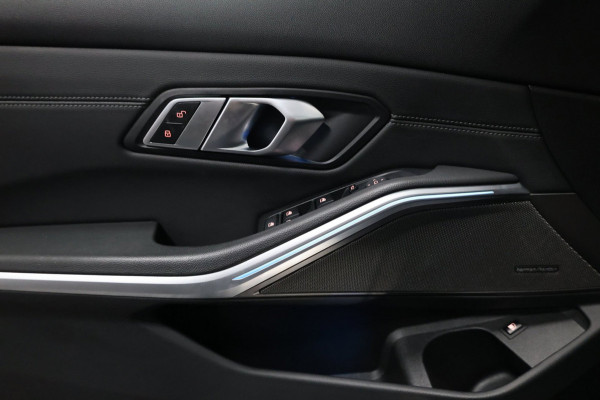BMW 3-serie 330e M Sport LED/VIRTUAL/SFEER/SCHUIFDAK/LEER+S.VERWARMING/18" LMV/CAM/ACC/ECC/12 MND GARANTIE!