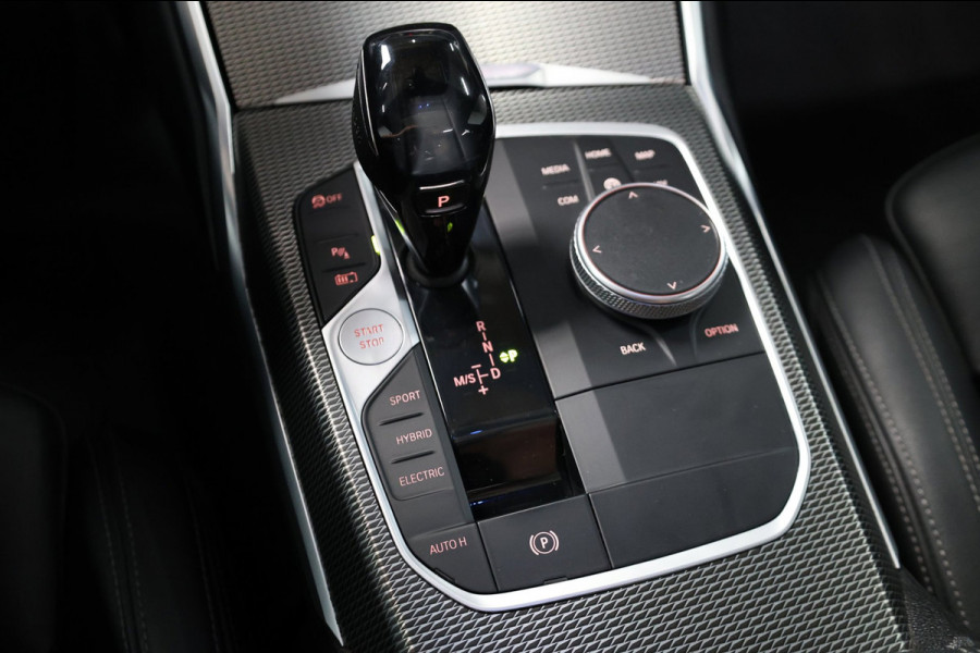 BMW 3-serie 330e M Sport LED/VIRTUAL/SFEER/SCHUIFDAK/LEER+S.VERWARMING/18" LMV/CAM/ACC/ECC/12 MND GARANTIE!