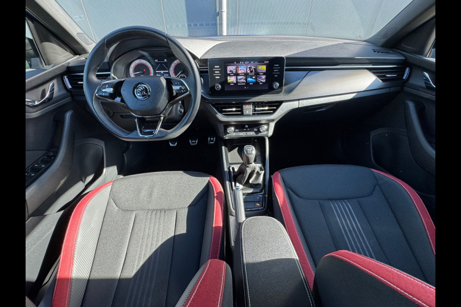 Škoda Kamiq 1.0 TSI Monte Carlo * Panoramadak * Stoelverwarming * Carplay * Full Led *