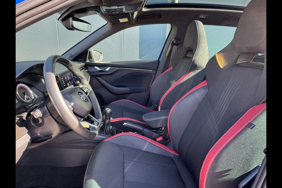 Škoda Kamiq 1.0 TSI Monte Carlo * Panoramadak * Stoelverwarming * Carplay * Full Led *