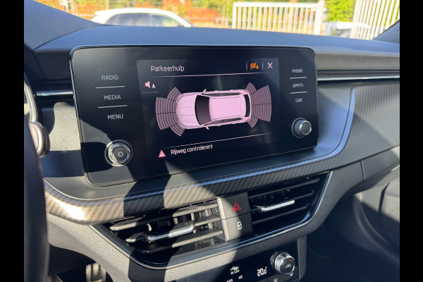 Škoda Kamiq 1.0 TSI Monte Carlo * Panoramadak * Stoelverwarming * Carplay * Full Led *