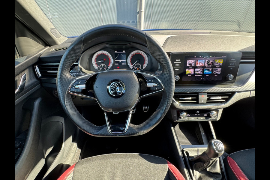 Škoda Kamiq 1.0 TSI Monte Carlo * Panoramadak * Stoelverwarming * Carplay * Full Led *