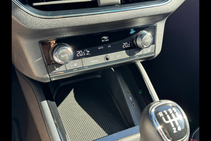 Škoda Kamiq 1.0 TSI Monte Carlo * Panoramadak * Stoelverwarming * Carplay * Full Led *