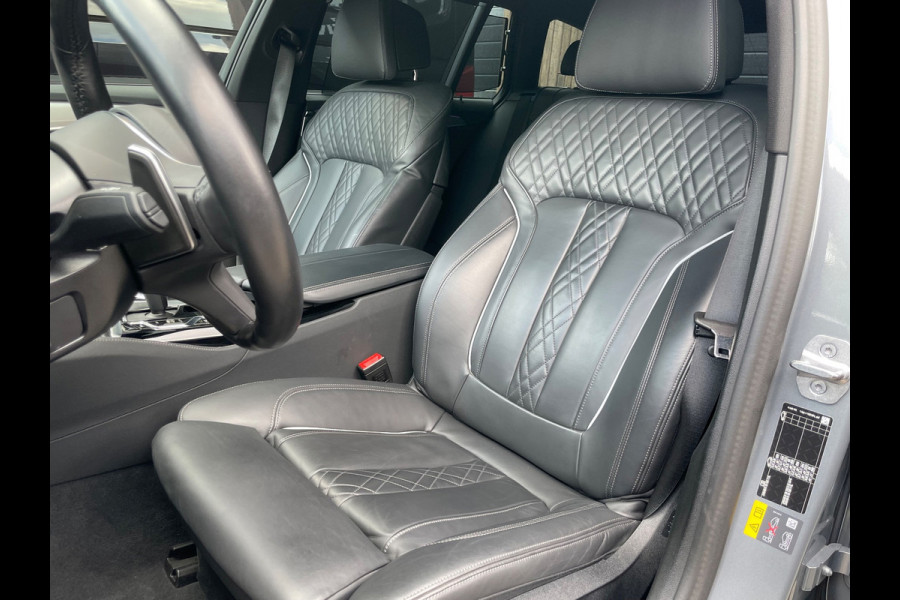 BMW 5 Serie Touring 530e Business Edition Plus Laser Led Panorama M-pakket 19inch breedset memory orig NL Geleverd NAP compleet!