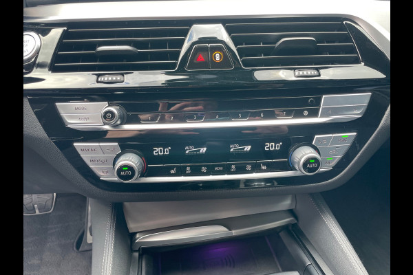 BMW 5 Serie Touring 530e Business Edition Plus Laser Led Panorama M-pakket 19inch breedset memory orig NL Geleverd NAP compleet!