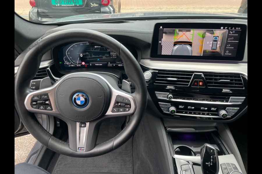 BMW 5 Serie Touring 530e Business Edition Plus Laser Led Panorama M-pakket 19inch breedset memory orig NL Geleverd NAP compleet!