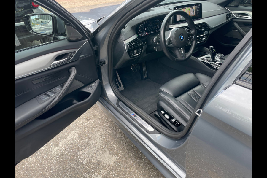 BMW 5 Serie Touring 530e Business Edition Plus Laser Led Panorama M-pakket 19inch breedset memory orig NL Geleverd NAP compleet!