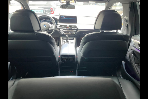 BMW 5 Serie Touring 530e Business Edition Plus Laser Led Panorama M-pakket 19inch breedset memory orig NL Geleverd NAP compleet!