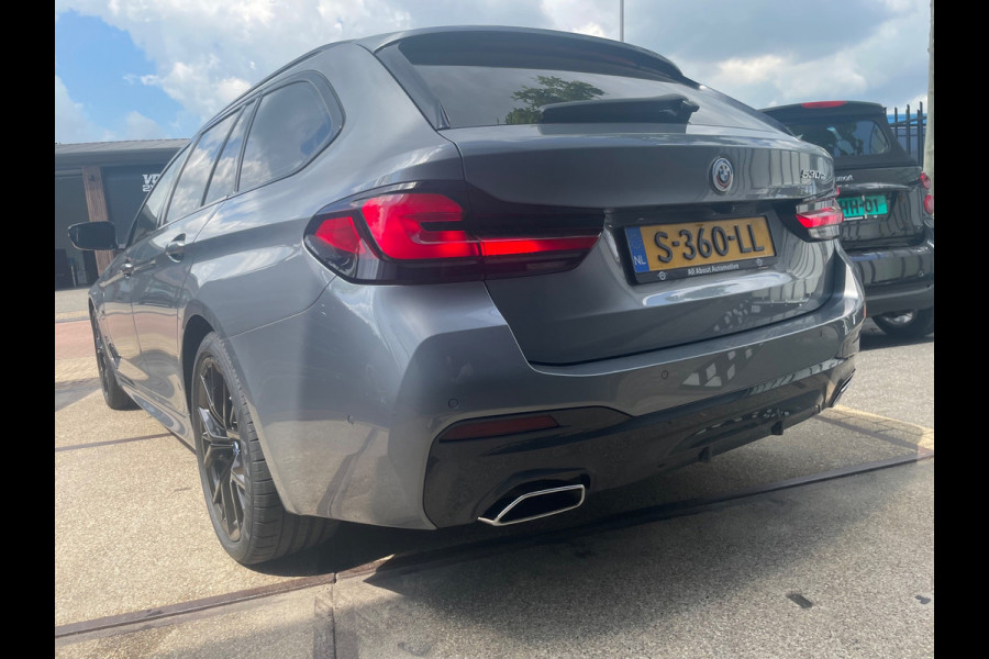 BMW 5 Serie Touring 530e Business Edition Plus Laser Led Panorama M-pakket 19inch breedset memory orig NL Geleverd NAP compleet!