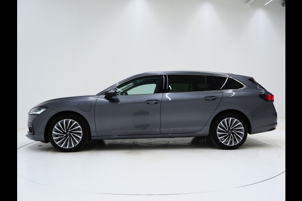 Škoda Superb Combi 1.5 TSI PHEV Laurin & Klement | Leder | Massage | HUD | Canton | Camera | Sfeerlicht | Memory | Keyless