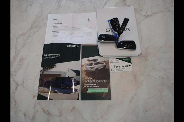Škoda Superb Combi 1.5 TSI PHEV Laurin & Klement | Leder | Massage | HUD | Canton | Camera | Sfeerlicht | Memory | Keyless