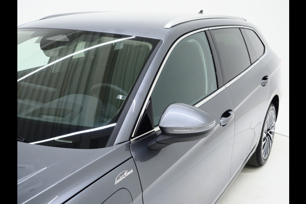 Škoda Superb Combi 1.5 TSI PHEV Laurin & Klement | Leder | Massage | HUD | Canton | Camera | Sfeerlicht | Memory | Keyless