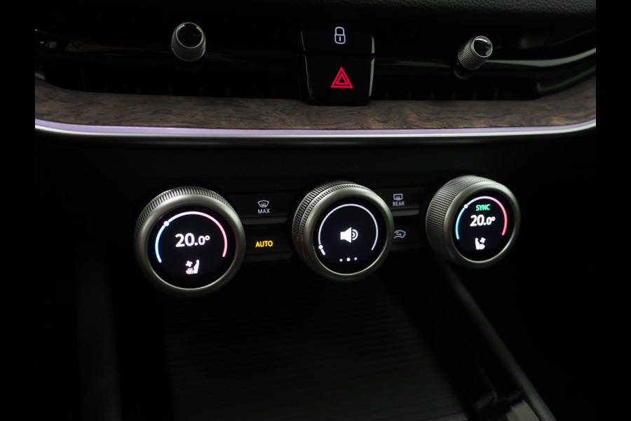 Škoda Superb Combi 1.5 TSI PHEV Laurin & Klement | Leder | Massage | HUD | Canton | Camera | Sfeerlicht | Memory | Keyless