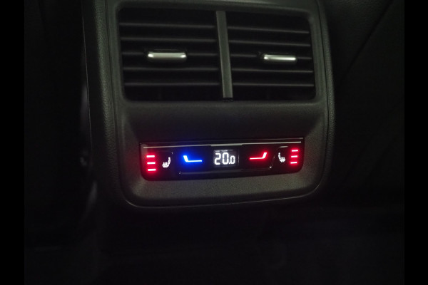 Škoda Superb Combi 1.5 TSI PHEV Laurin & Klement | Leder | Massage | HUD | Canton | Camera | Sfeerlicht | Memory | Keyless