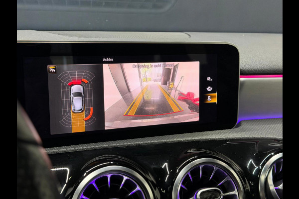 Mercedes-Benz A-Klasse 250 Premium Plus Pano Sfeerv Camera