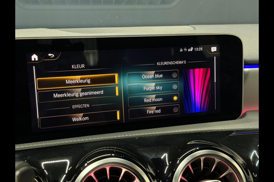 Mercedes-Benz A-Klasse 250 Premium Plus Pano Sfeerv Camera