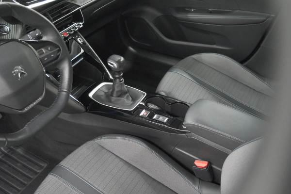 Peugeot 208 PureTech 100 Allure | Trekhaak | Camera | Apple Carplay | Navigatie | Parkeersensoren