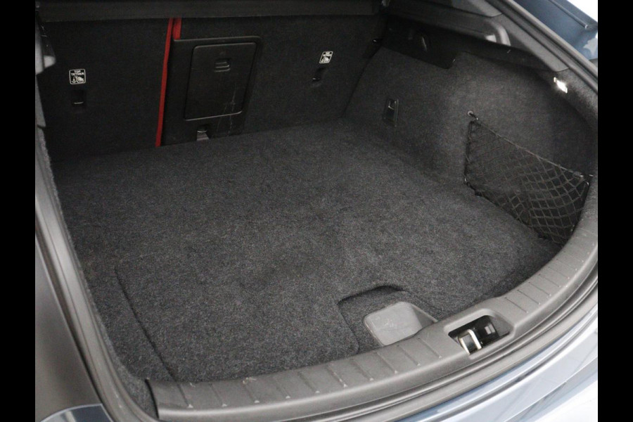 Polestar 2 Long Range Dual Motor Launch Edition 78kWh SOH 91,9% | Panoramadak | 360 Camera | Carplay | Navigatie | Adaptive Cruise | Harman Kardon | Stoel & Stuurwiel verwarming