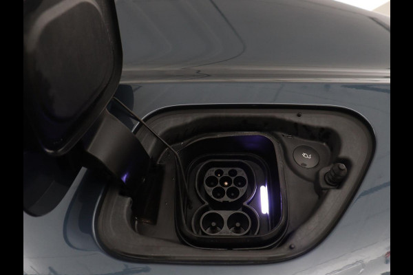 Polestar 2 Long Range Dual Motor Launch Edition 78kWh SOH 91,9% | Panoramadak | 360 Camera | Carplay | Navigatie | Adaptive Cruise | Harman Kardon | Stoel & Stuurwiel verwarming