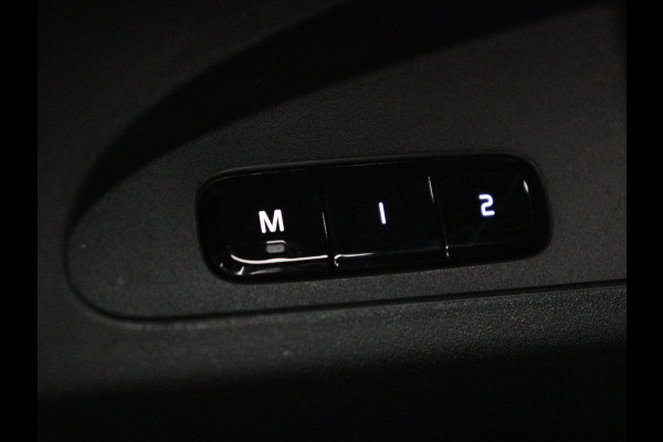 Polestar 2 Long Range Dual Motor Launch Edition 78kWh SOH 91,9% | Panoramadak | 360 Camera | Carplay | Navigatie | Adaptive Cruise | Harman Kardon | Stoel & Stuurwiel verwarming