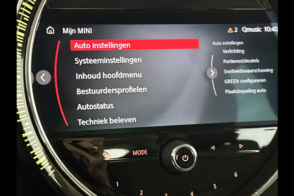 MINI 5-deurs 1.5 Cooper Classic (NL-auto, 1e Eig, Dealer OnderH, Navi Prof, Sportstoel, Parkeersensoren, Climate Con, Etc)