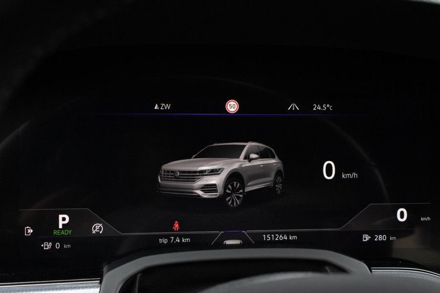 Volkswagen Touareg 3.0 TSi 4MOTION R Trekhaak Luchtvering Camera Nightvision