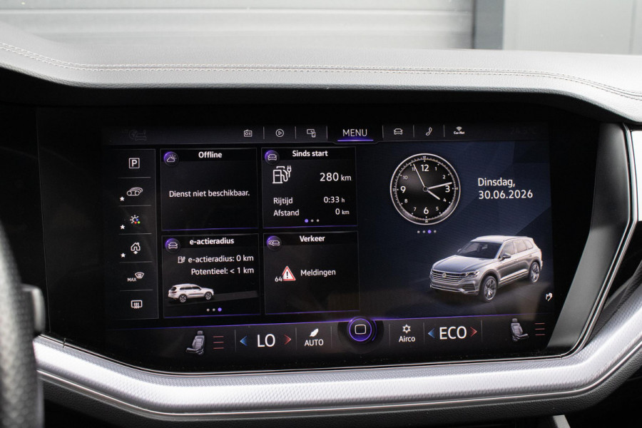 Volkswagen Touareg 3.0 TSi 4MOTION R Trekhaak Luchtvering Camera Nightvision