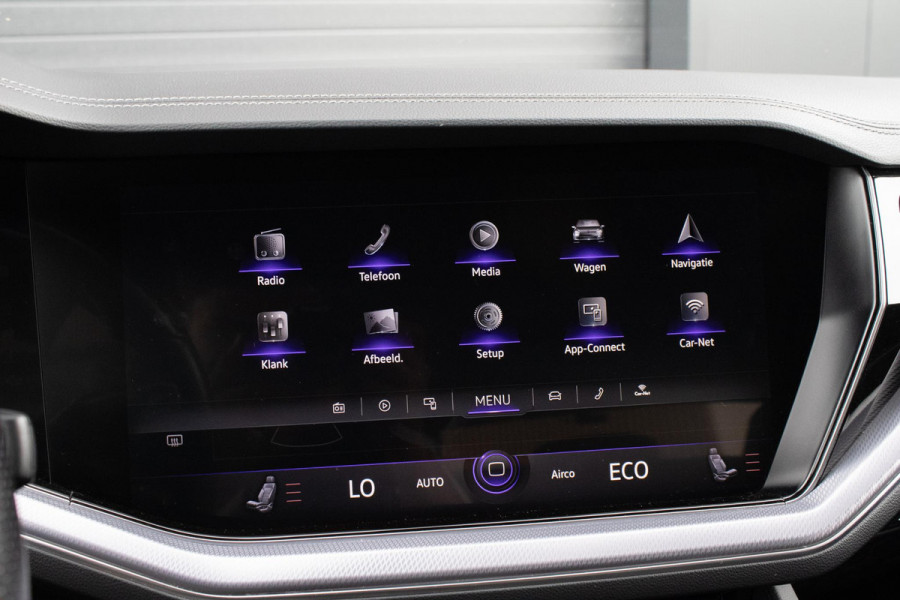Volkswagen Touareg 3.0 TSi 4MOTION R Trekhaak Luchtvering Camera Nightvision